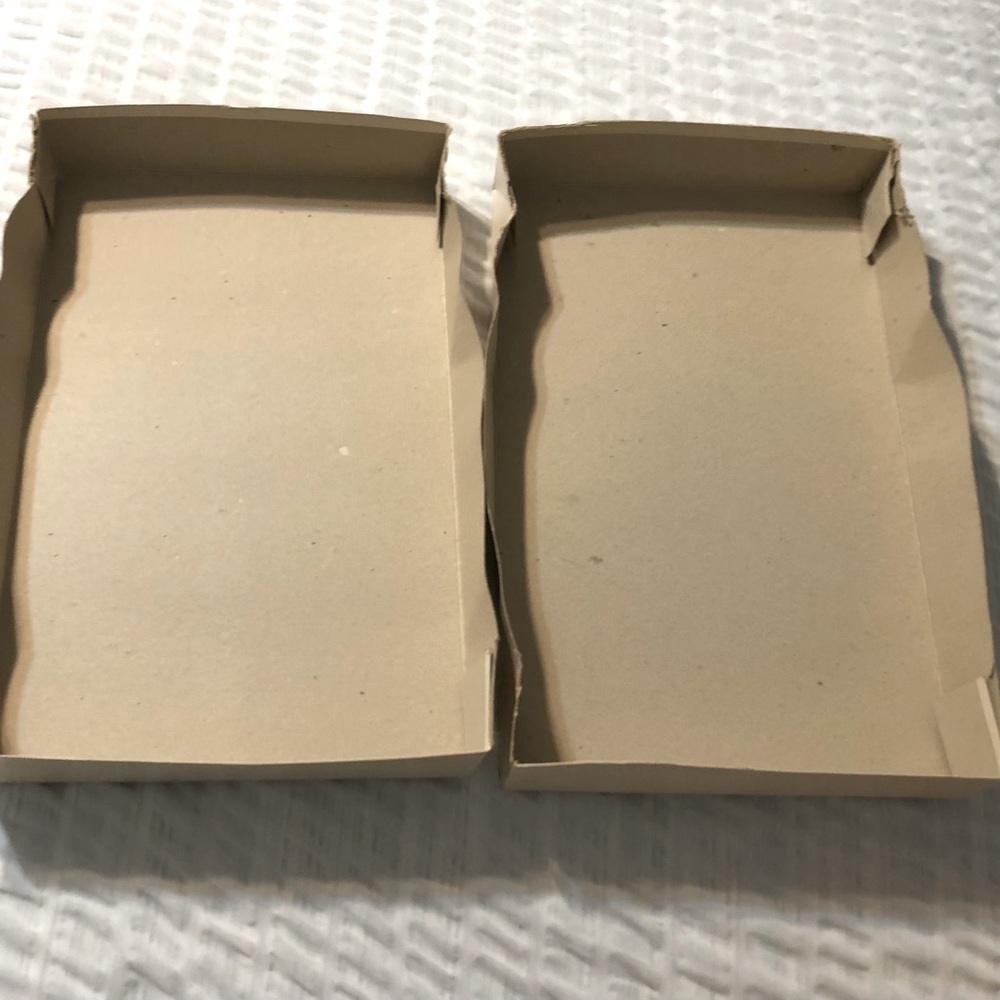 MARSHALL FIELD’S GIFT BOX vintage offwhite color with gold border size22x12 GUC - Picture 12 of 13